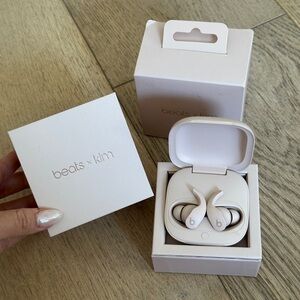 Beats By Dr. Dre Fit Pro x Kim Kardashian Bluetooth Earphones - Pink